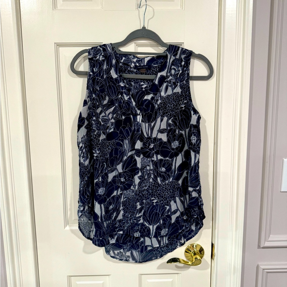 Tommy Hilfiger Sleeveless Blue and White Top - Size Medium